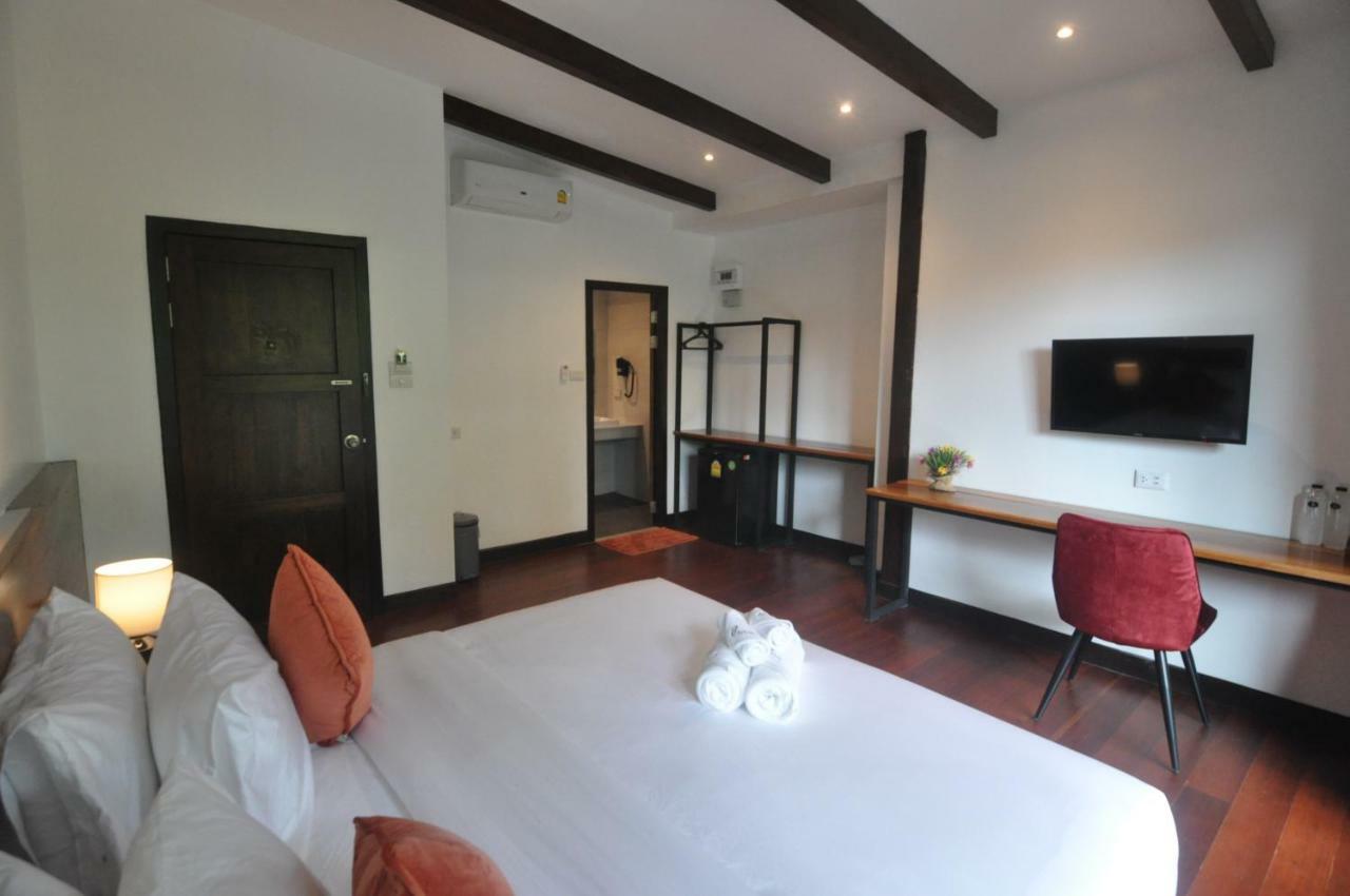 The Eight Ratvithi House Hotel Chiang Mai Ngoại thất bức ảnh
