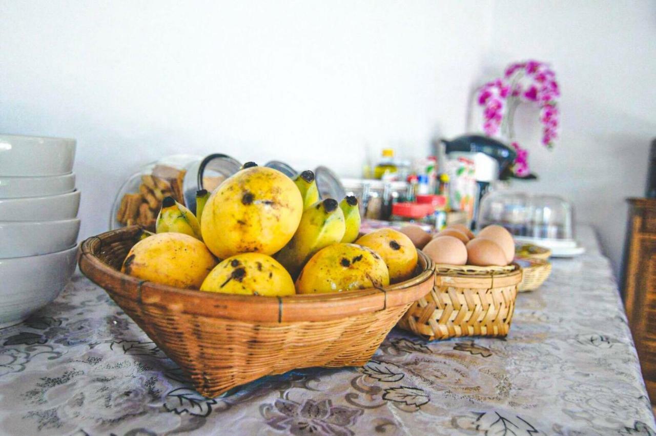 The Eight Ratvithi House Hotel Chiang Mai Ngoại thất bức ảnh