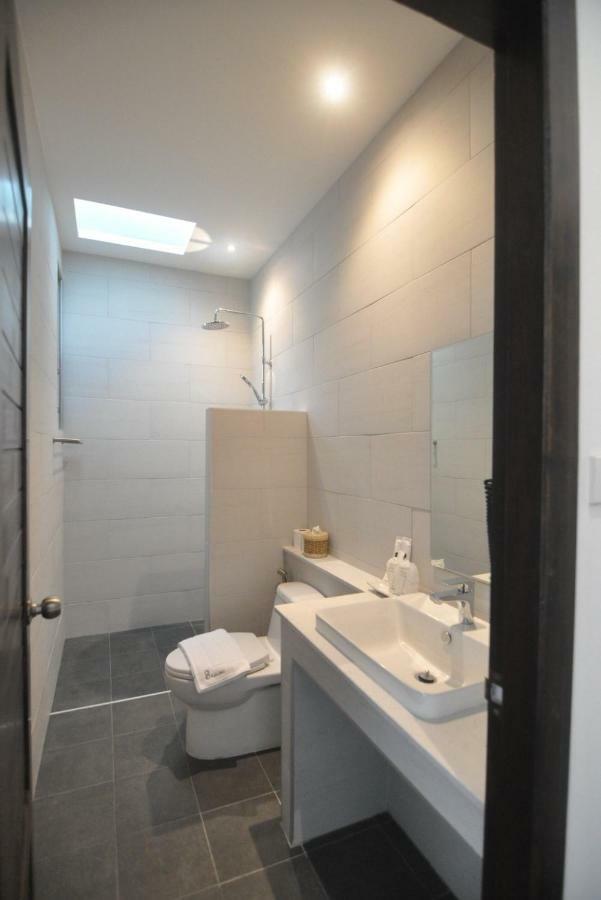 The Eight Ratvithi House Hotel Chiang Mai Ngoại thất bức ảnh