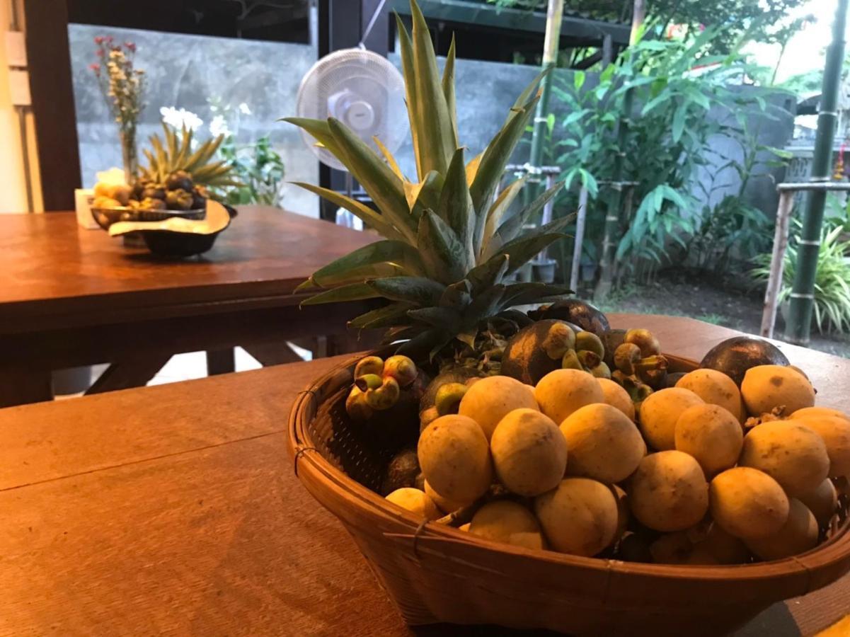 The Eight Ratvithi House Hotel Chiang Mai Ngoại thất bức ảnh