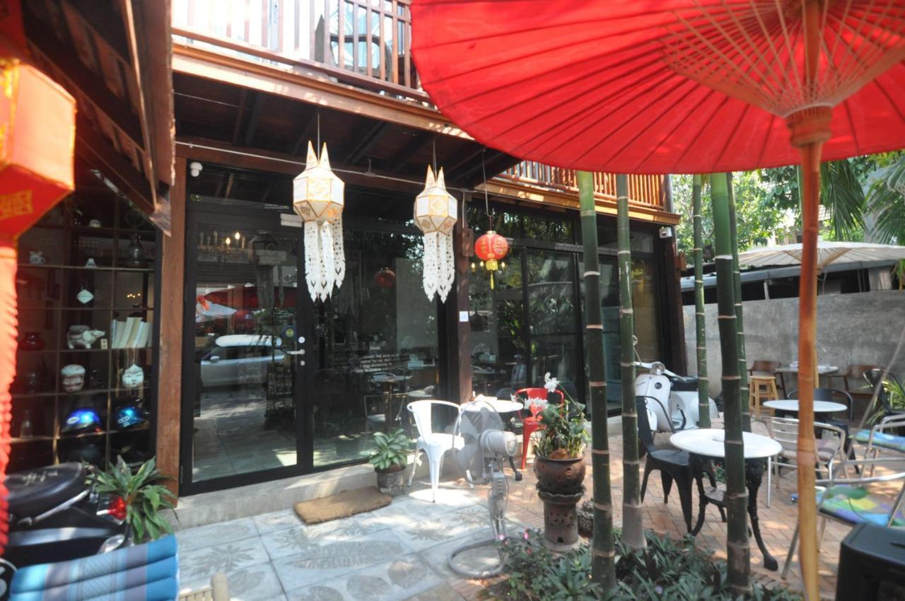 The Eight Ratvithi House Hotel Chiang Mai Ngoại thất bức ảnh