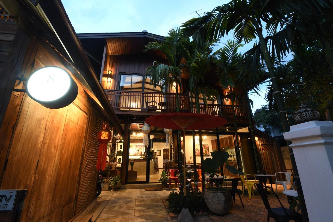 The Eight Ratvithi House Hotel Chiang Mai Ngoại thất bức ảnh